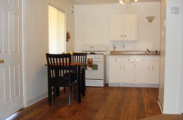 Building Photo - 6432 Benning St