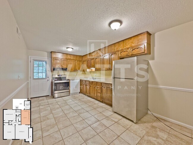 Building Photo - 2-Bedroom Apartment in Hoover