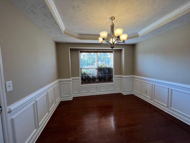 Building Photo - Stunning 4 Bed, 2.5 Bath Home in Cameron