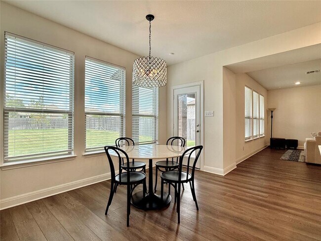 Building Photo - 1225 Cornith Ln