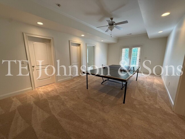 Building Photo - 5540 Brookberry Farm Rd