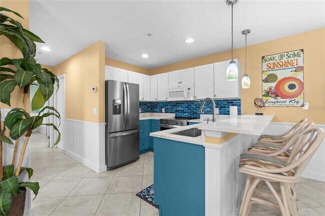 Building Photo - 3740 Gulf of Mexico Dr