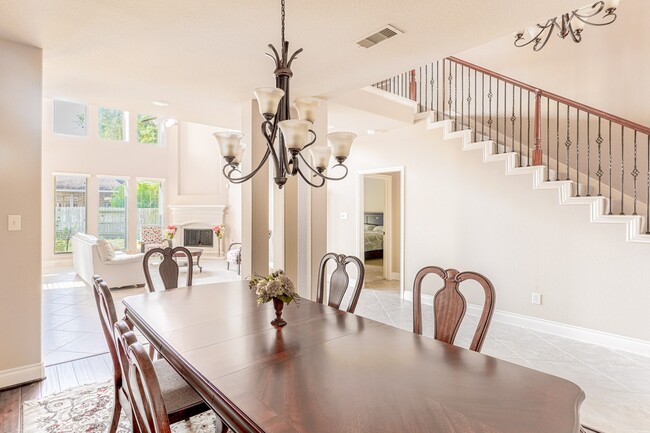 Building Photo - 28707 Hemlock Red Ct