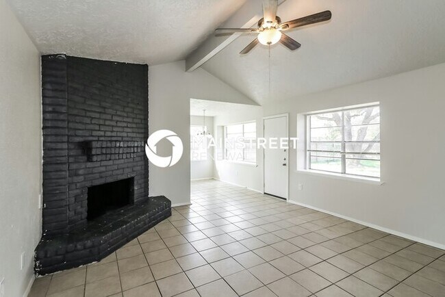 Building Photo - 3 Bedroom Pet-Friendly Home in Spring, TX with Main Street Renewal
