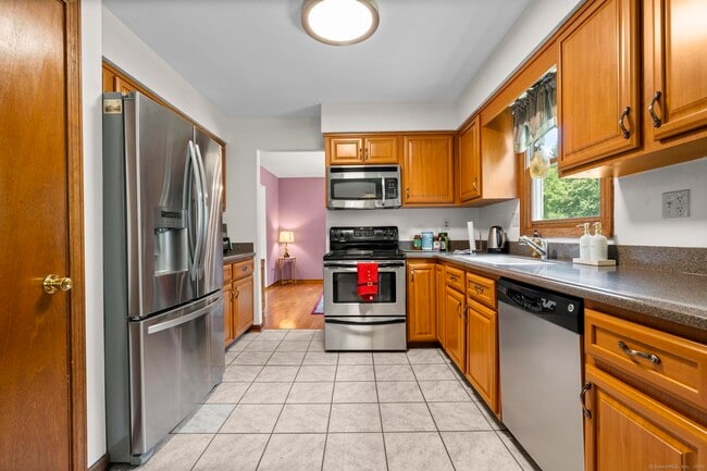 Building Photo - 21 Lyda Dr