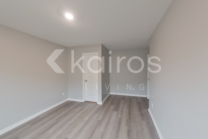 Building Photo - 35 E Luminous Way