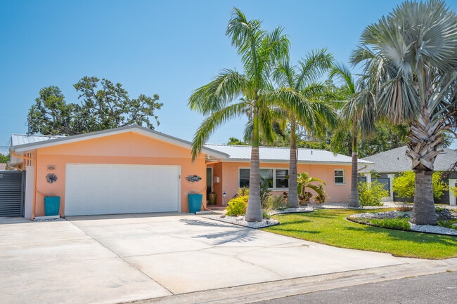 Building Photo - 4056 38th Way S