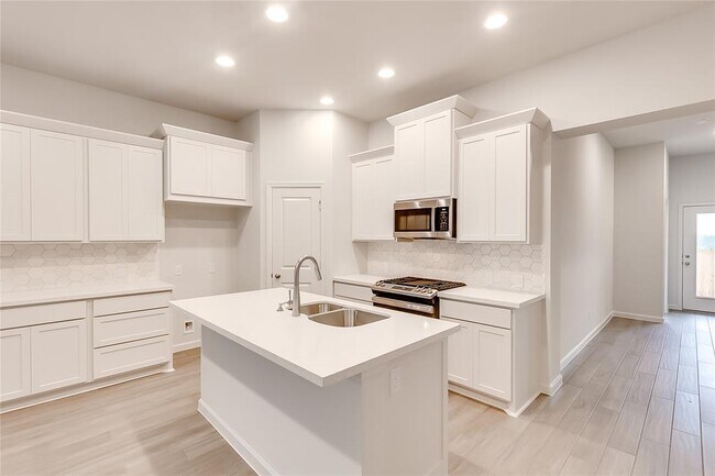 Building Photo - 232 Blackborrow Dr