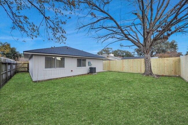 Building Photo - 20627 Burwood Cir