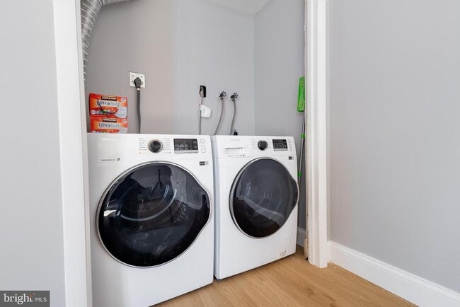 Building Photo - 9308 Canterbury Riding