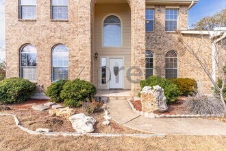 Building Photo - 498 Crossland Dr