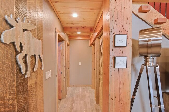 Building Photo - 96 Shilo Dr