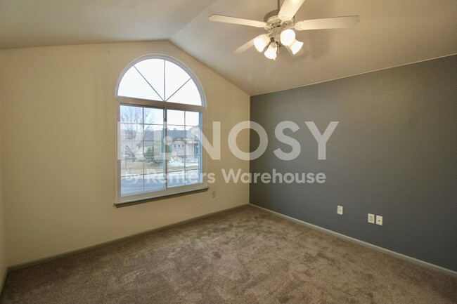 Building Photo - 3242 E 103rd Dr