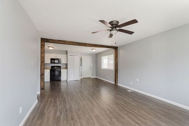 Building Photo - 1530 S Drexel Ave