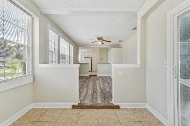 Building Photo - Renovated 3-Bedroom Home in the Heart of M...