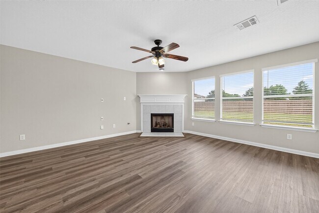 Building Photo - 3219 Watercliff Ct