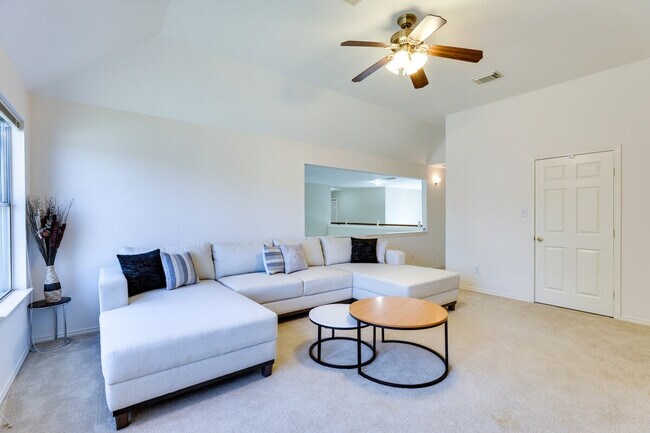 Building Photo - 5911 Indian Hills Ln