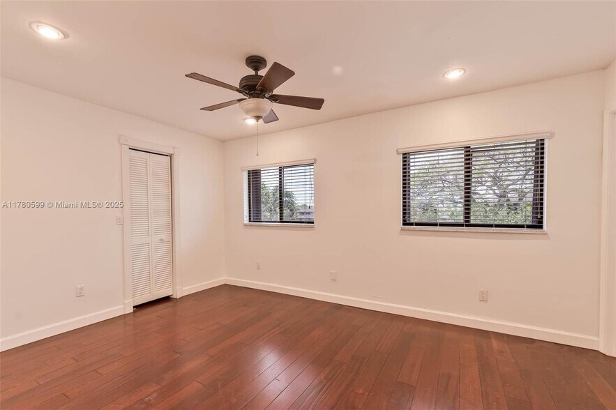 Building Photo - 4576 SW 139th Ct