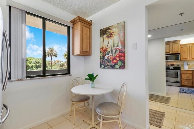 Building Photo - 401 S Seas Dr