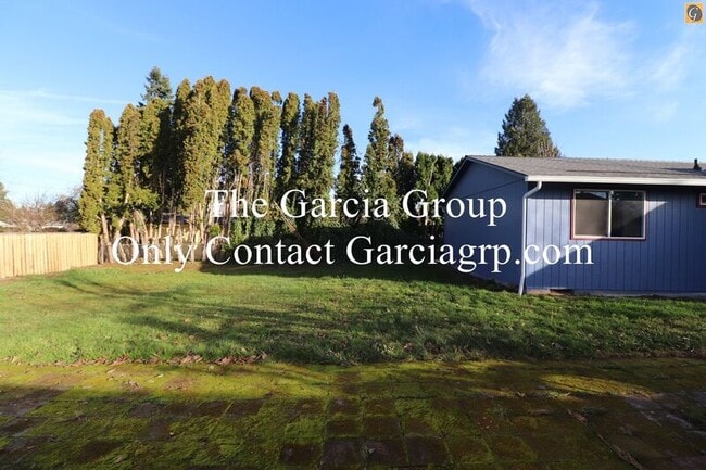 Building Photo - 4505 NE Emerson St