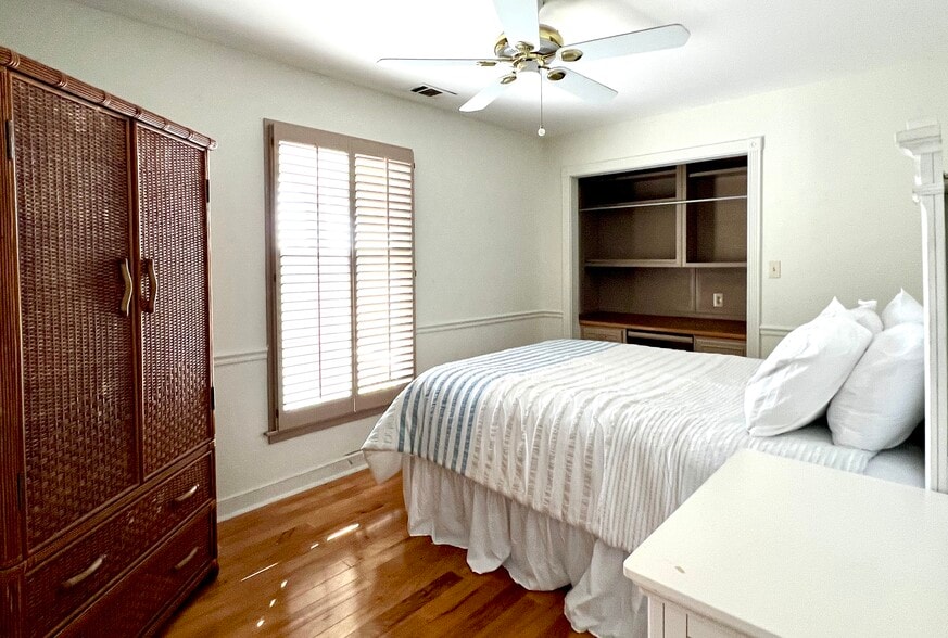 Bedroom 3 Unit B - 301 Butler Ave