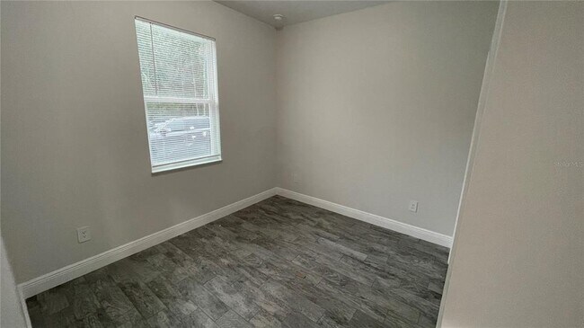 Building Photo - 4949 Ives Ave