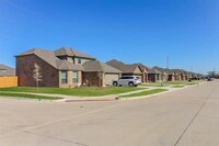Building Photo - 1040 Wheatfield Ln