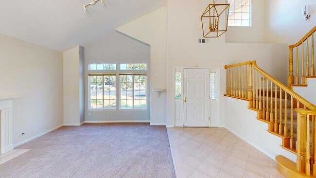 Building Photo - 4700 Hunter Peak Ct