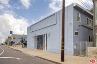 Building Photo - 161 W Channel Rd