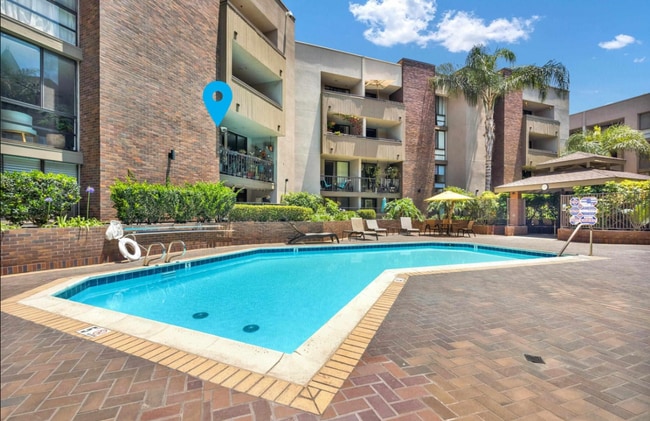 Building Photo - 750 State St