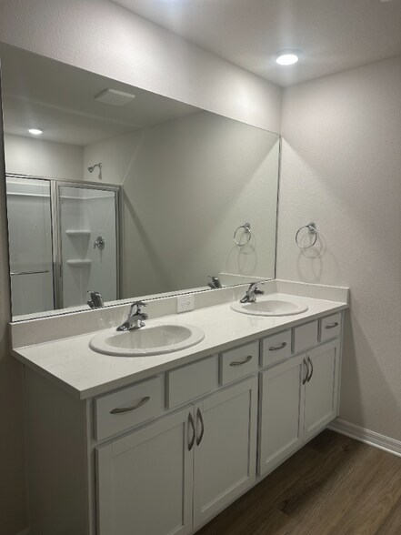 Building Photo - 10828 Gentle Current Wy