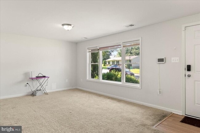 Building Photo - 15204 Peerless Ave