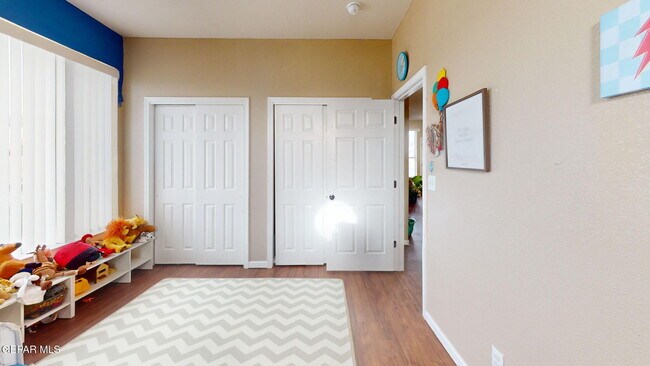 Building Photo - 7350 La Casa Way