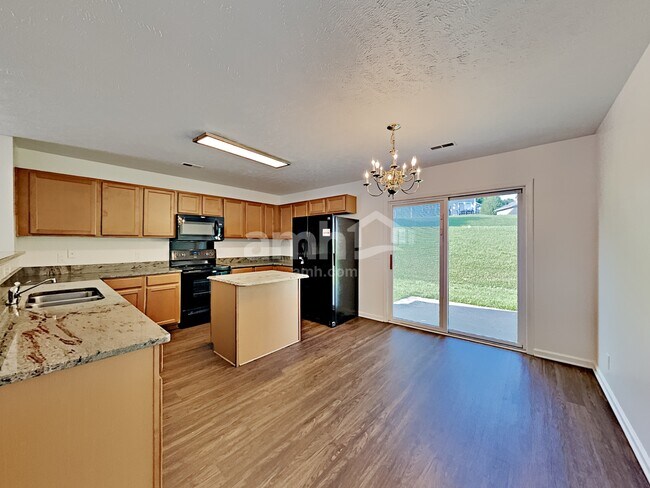 Building Photo - 4804 Irving Ln