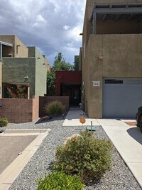 Building Photo - 1616 Volponi Dr SE