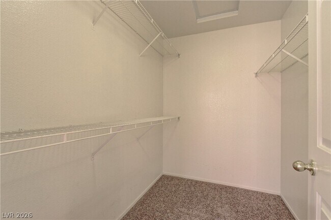 Building Photo - 8428 Majestic View Ave