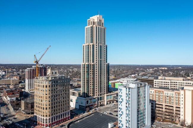 Building Photo - Trump Plaza Residences