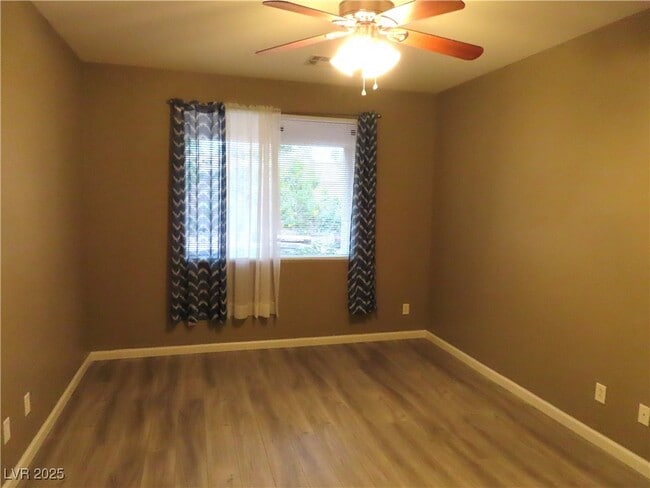 Building Photo - 4318 Via Dana Ave