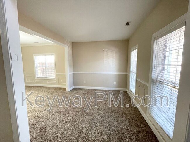 Building Photo - 119 Bay Meadows Dr