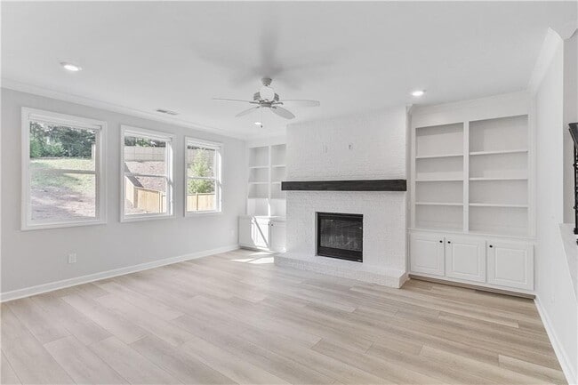 Building Photo - 536 Cresentry Brook
