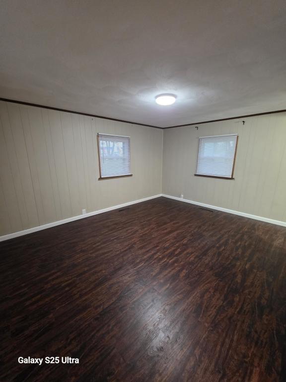 Building Photo - 623 W Main St