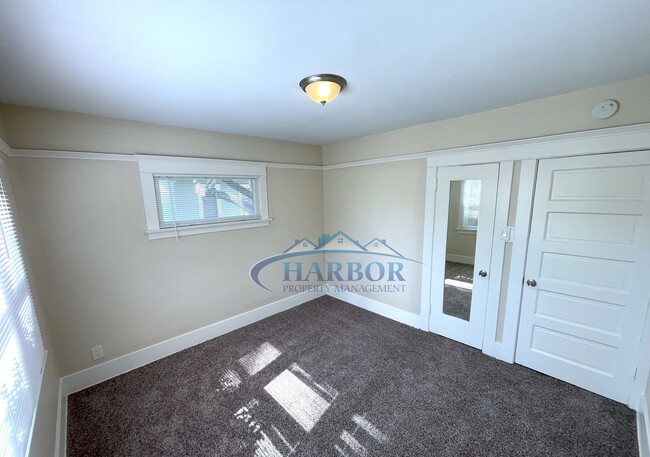 Building Photo - Beautiful 3-Bedroom Home with Spacious Liv...