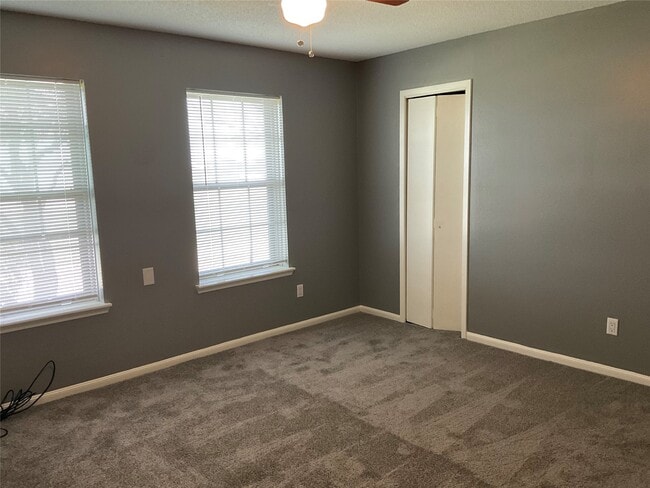 Building Photo - 1517 TX-146