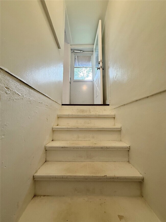 Building Photo - 76 Gatewood Ct