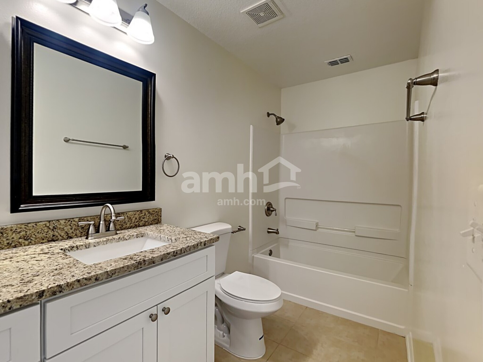 Building Photo - 77088 Cobblestone Dr