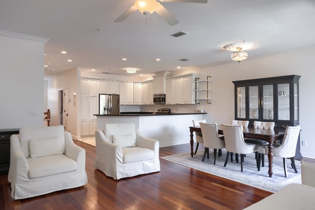 Building Photo - 4625 Overlook Dr NE