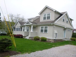 Building Photo - 209 Pond Shore Dr