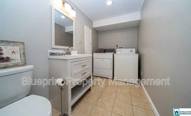 Building Photo - 605 Dunmore Cir