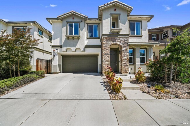 Building Photo - 2056 Parsons Dr
