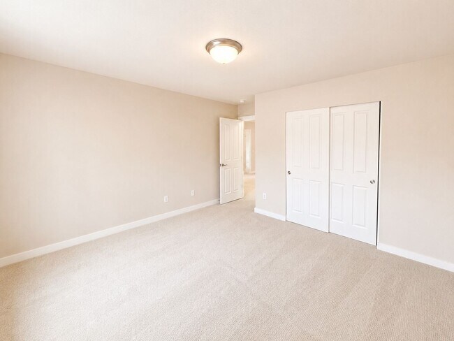 Building Photo - 4Bd/2.5Ba Bothell Home